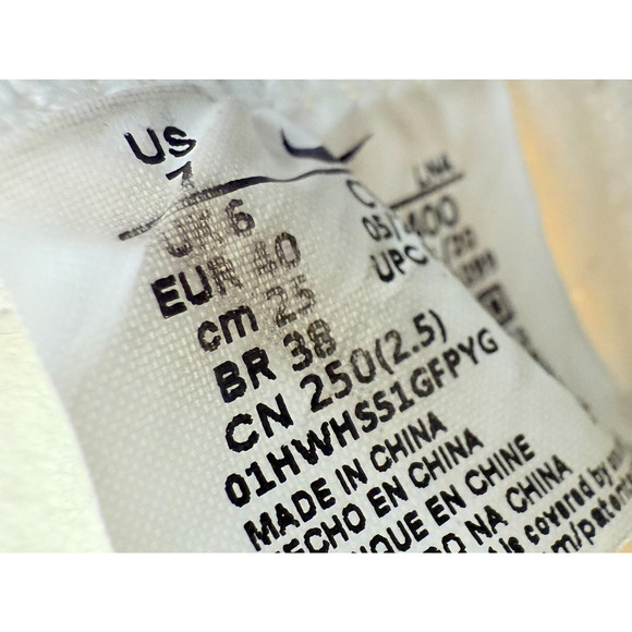 Nike Lebron 18 Mens Size 7 Ivory Blue Tint Play for the Future Shoes CW3156-400 - Picture 8 of 8